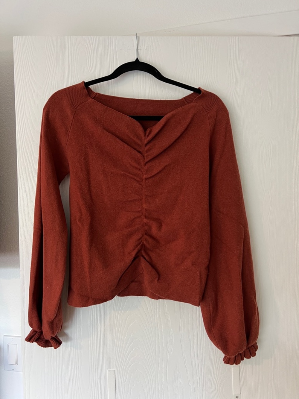 Women's Rust Ruched Long-Sleeve Top